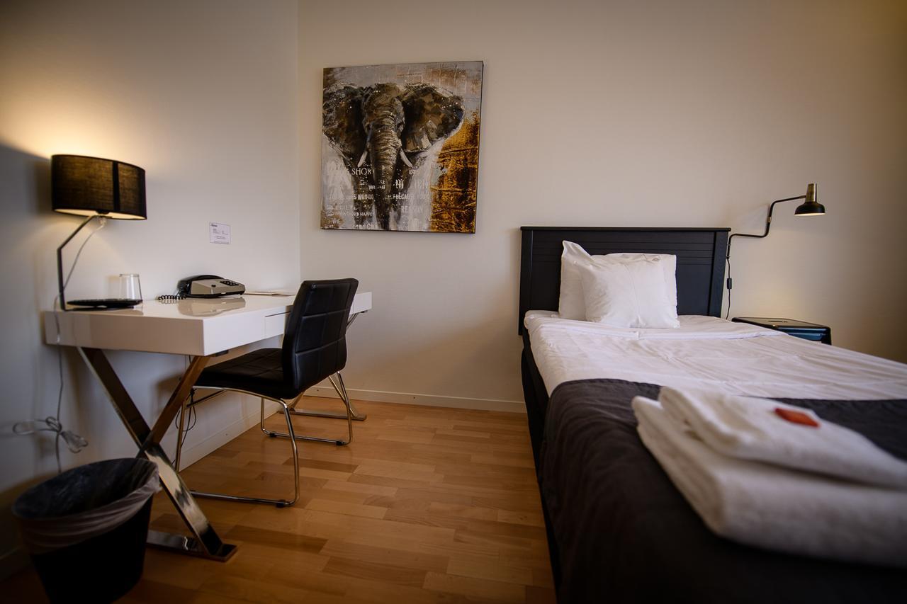 Hotell Alfred Nobel Karlskoga Exterior photo